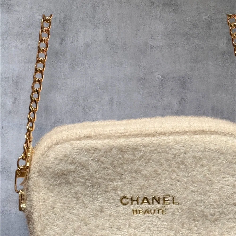 CHANEL Cream Cosmetic Bag with Gold Chain